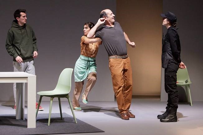 Humor: REDADA FAMILIAR · VAIVEN TEATRO